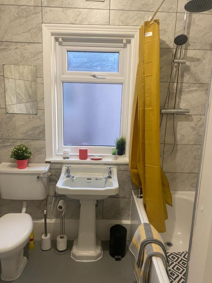 1 Bedroom Spacious Apartment Lytham St Annes Luaran gambar